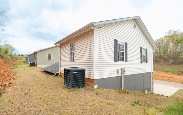 114 Mayson Ln, Poplar Bluff, MO 63901 - view of home's exterior featuring central air condition unit