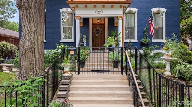 3623 Ohio Ave, Saint Louis, MO 63118 - view of exterior entry with brick siding