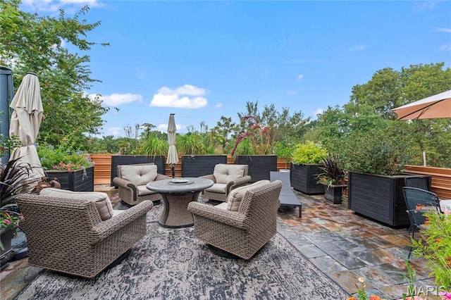 3623 Ohio Ave, Saint Louis, MO 63118 - view of patio with outdoor lounge area