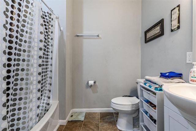 310 Crane St, Park Hills, MO 63601 - bathroom featuring toilet, baseboards, vanity, and shower / bath combination with curtain