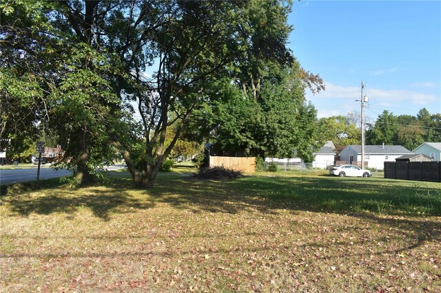 200 Sherman St, Belleville, IL 62221 - photo 5
