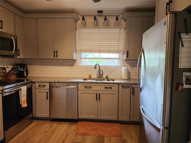 2821 Sunset Dr, Granite City, IL 62040 - photo 2