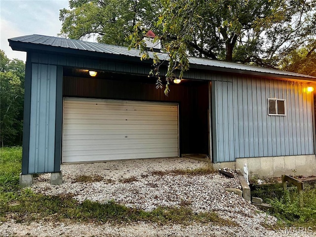 1 Golden Eagle Ferry Rd, Golden Eagle, IL 62036 - view of detached garage