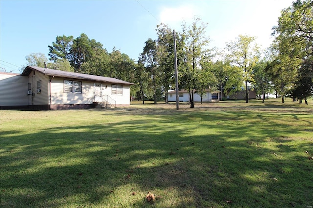 932 State Highway Hh, Isabella, MO 65676 - view of green lawn