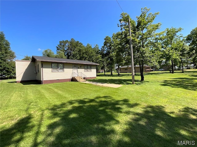 932 State Highway Hh, Isabella, MO 65676 - view of green lawn with entry steps
