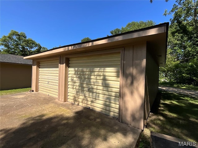932 State Highway Hh, Isabella, MO 65676 - view of detached garage