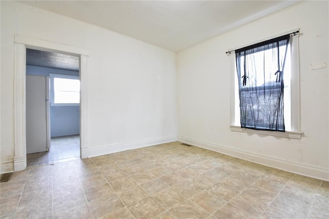 1103 S Madison St, Gillespie, IL 62033 - unfurnished room featuring baseboards