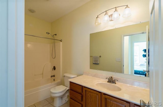814 Marti Dr, Rolla, MO 65401 - full bath featuring vanity, tile patterned floors, toilet, and bathtub / shower combination