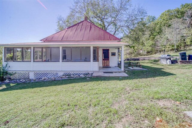 2251 County Road 6670, Salem, MO 65560 - view of front of home with a front lawn and metal roof