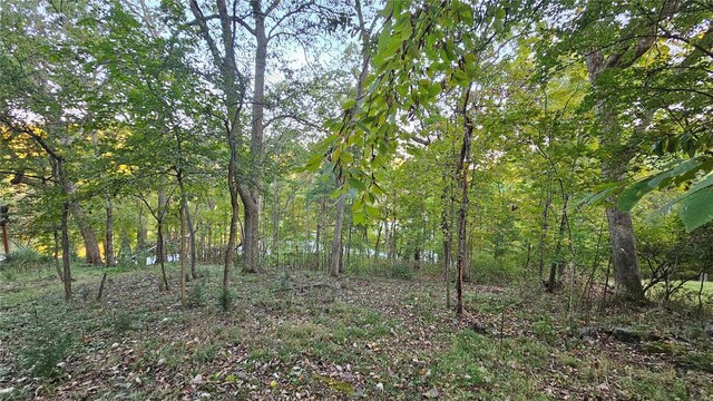 950 Long Bow Dr, Lake Sherwood, MO 63357