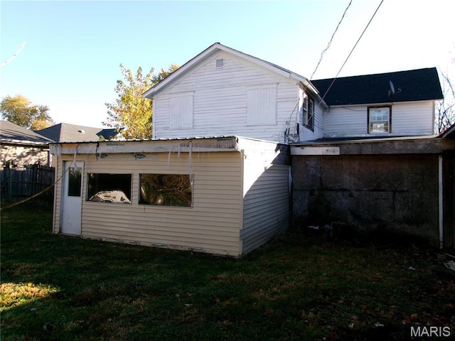 317 S 5th, Greenville, IL 62246 - photo 4