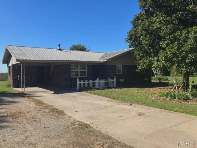 111 W Wilkey Dr, Risco, MO 63874 - photo 1