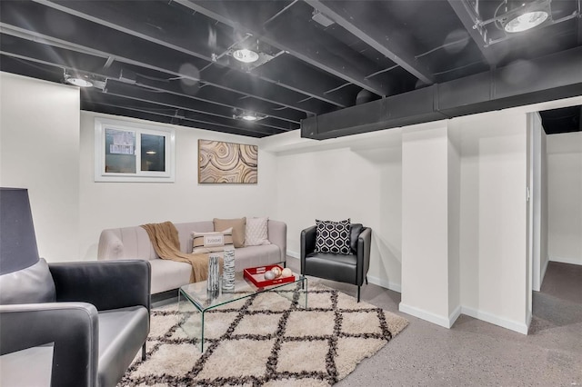 7449 Wayne Ave, Saint Louis, MO 63130 - living area with baseboards