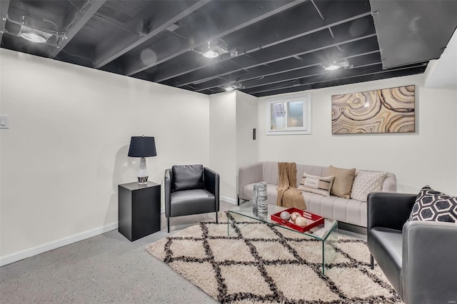 7449 Wayne Ave, Saint Louis, MO 63130 - living area featuring baseboards
