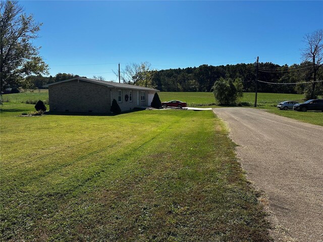 512 Odell Ave, Bismarck, MO 63624 - view of green lawn with asphalt driveway