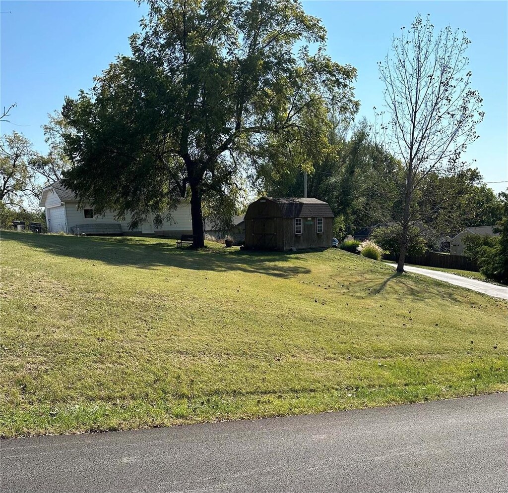 804 State St, Hannibal, MO 63401