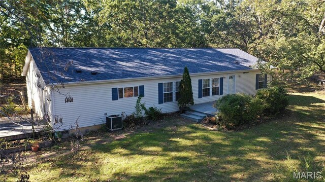 663 County Road 2590, Salem, MO 65462 - view of front facade with a deck, a front yard, and roof with shingles