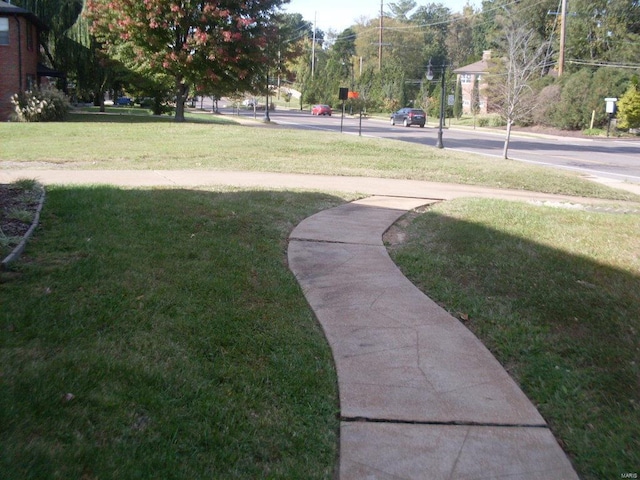 8242 Natural Bridge Rd, Saint Louis, MO 63121