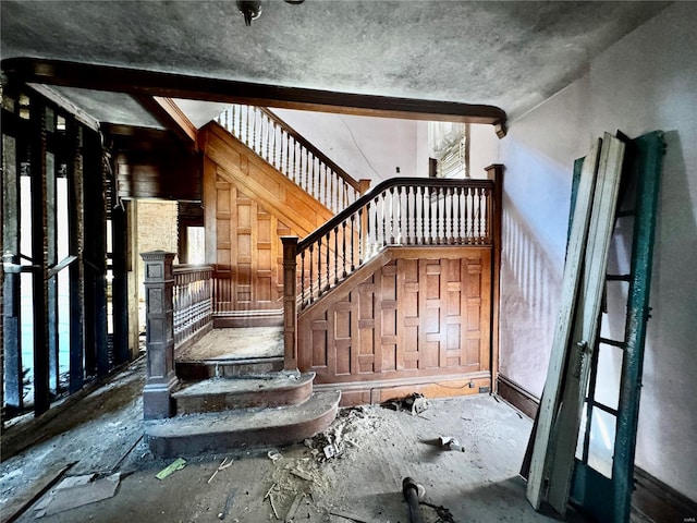 5174 Cabanne Ave, Saint Louis, MO 63113 - view of stairway