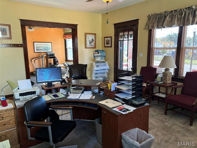 203 W Booneslick Rd, Warrenton, MO 63383 - office space featuring ceiling fan