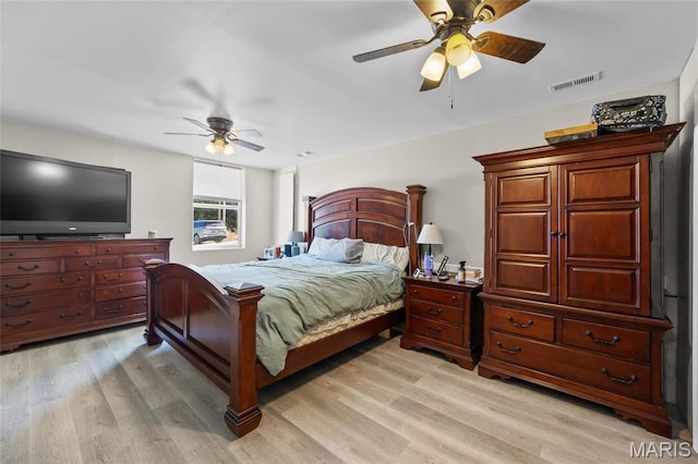 10410 Business 21, Hillsboro, MO 63050 - bedroom featuring light wood-type flooring and a ceiling fan
