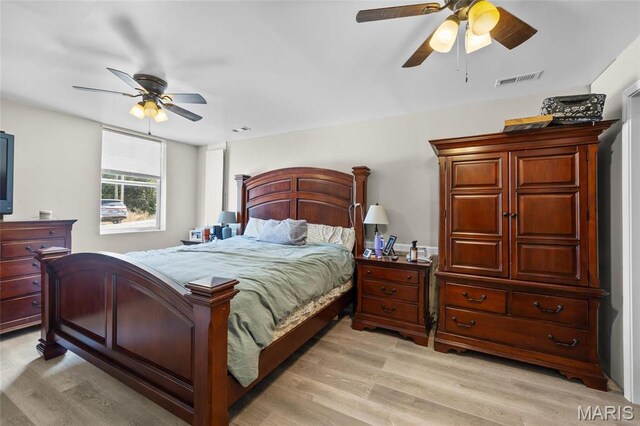 10410 Business 21, Hillsboro, MO 63050 - bedroom featuring light wood-style floors and ceiling fan