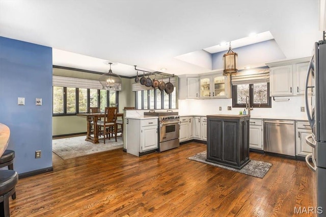 512 Overlook Terrace Ct, Eureka, MO 63025