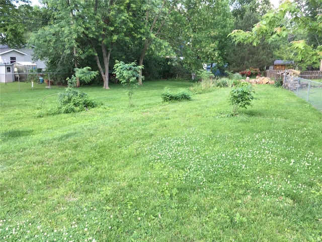 1120 Tahiti Dr, Saint Louis, MO 63126 - photo 2