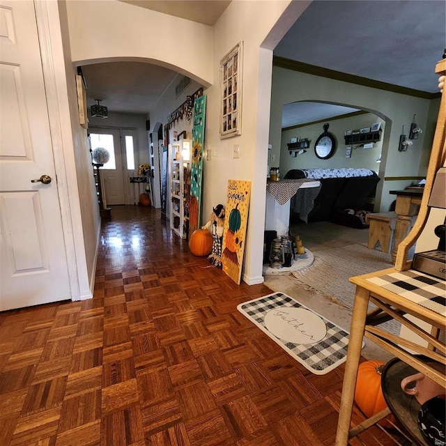 660 W 3rd, Trenton, IL 62293 - hall featuring arched walkways and baseboards