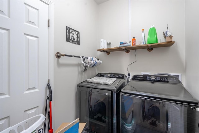 45 Justin Ave, Van Buren, MO 63965 - clothes washing area featuring washing machine and dryer