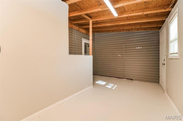 9608 Flora Ave, Saint Louis, MO 63114 - interior space