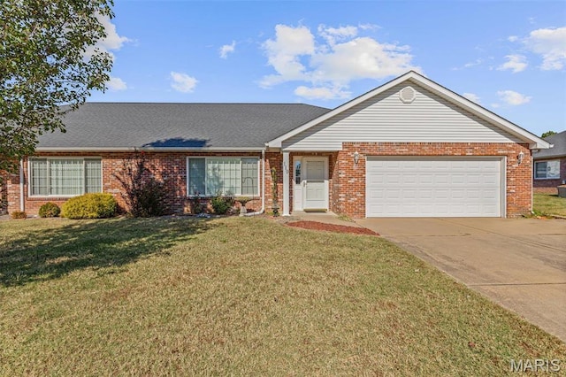 119 Ohio Ct, Farmington, MO 63640 - view of front facade with brick siding, a garage, concrete driveway, and a front yard