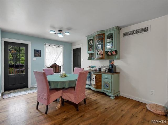 575 E Villa Ridge Rd, Villa Ridge, MO 63089 - dining space featuring wood finished floors and baseboards