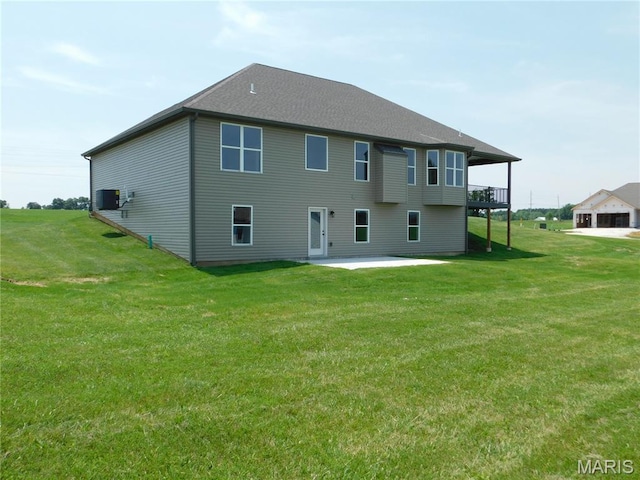 453 Westridge Dr, Troy, MO 63379 - rear view of house featuring a patio and a yard