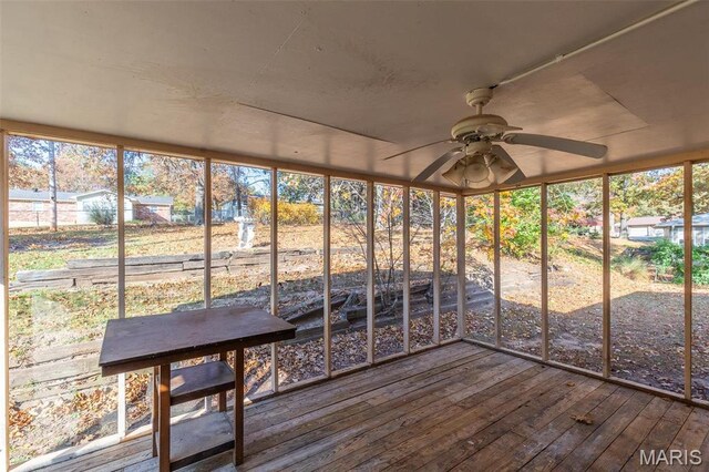 2637 Forest View St, Poplar Bluff, MO 63901 - unfurnished sunroom featuring ceiling fan and plenty of natural light