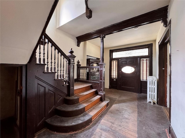 5168 Vernon Ave, Saint Louis, MO 63113 - foyer with radiator and stairs