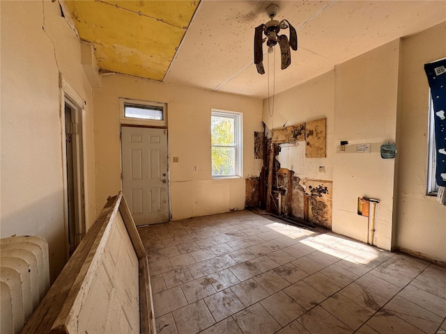 5168 Vernon Ave, Saint Louis, MO 63113 - empty room featuring a ceiling fan