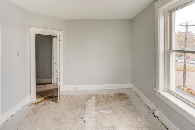 124 Carlyle Ave, Belleville, IL 62220 - empty room featuring baseboards