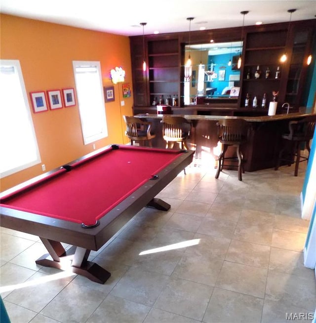 13185 Jenna Ln, Rolla, MO 65401 - rec room featuring a bar, billiards, and tile patterned floors