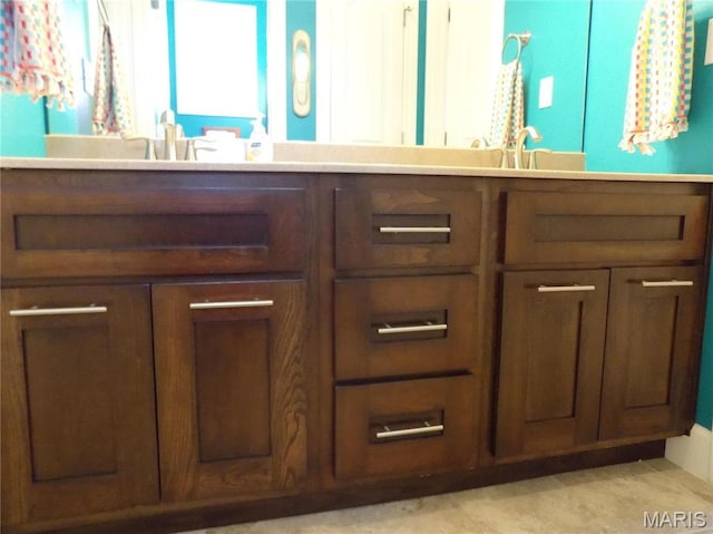 13185 Jenna Ln, Rolla, MO 65401 - bathroom featuring double vanity