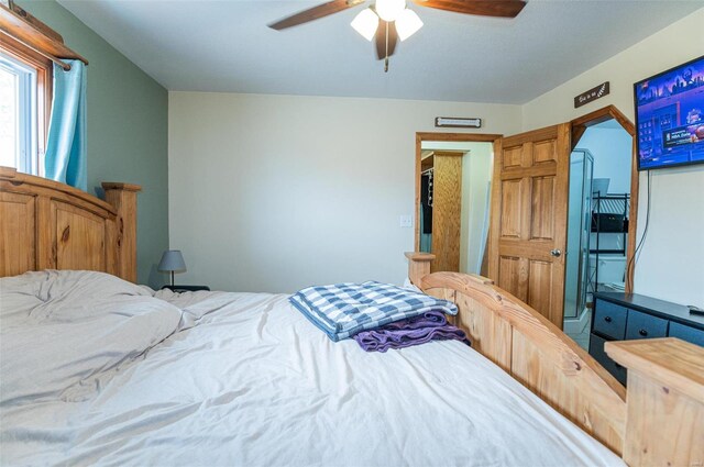 bedroom with a ceiling fan