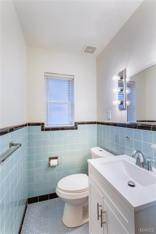 8124 Roxburgh Dr, Saint Louis, MO 63105 - photo 26