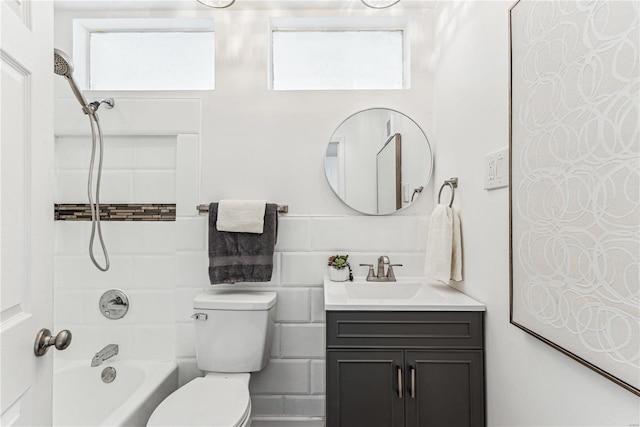 10753 Landseer Dr, Saint Louis, MO 63136 - bathroom with toilet, vanity, and bathing tub / shower combination