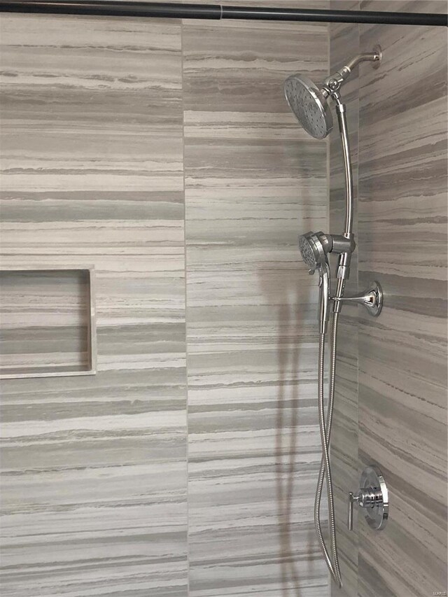6550 E Dolphin Cir E, Florissant, MO 63033 - bathroom view of a tile shower