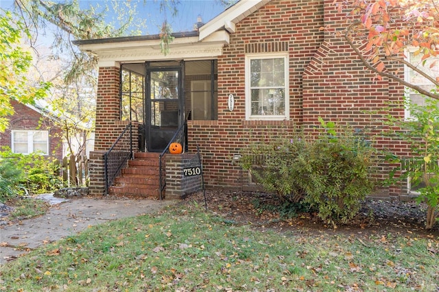 7510 Springdale Dr, Saint Louis, MO 63121 - entrance to property with brick siding