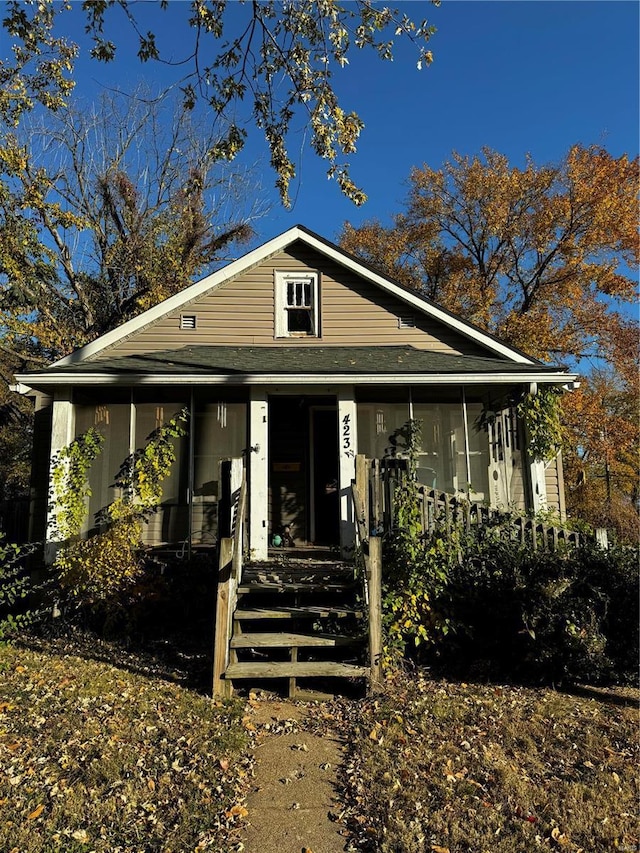 view of front facade with a porch