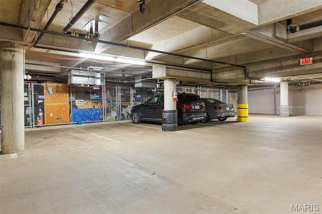 4545 Lindell Blvd Unit 3, Saint Louis, MO 63108 - view of parking garage
