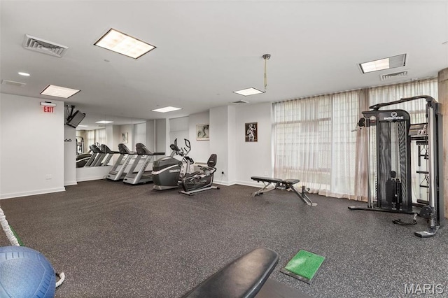 4545 Lindell Blvd Unit 3, Saint Louis, MO 63108 - exercise room featuring baseboards