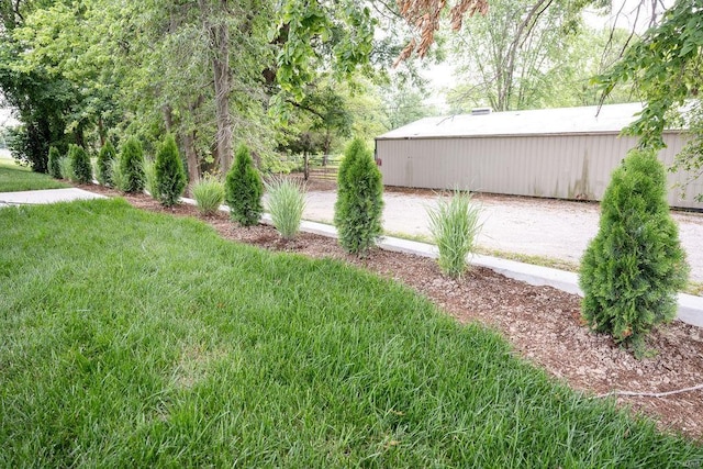 1461 Lexi Ln, Mascoutah, IL 62258 - view of yard
