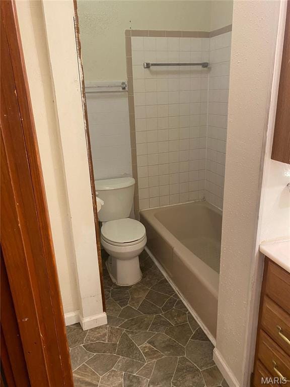 125 S 5th, Saint Charles, MO 63301 - full bathroom with toilet, vanity, and shower / washtub combination